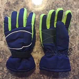 Boys Winter Gloves Size L/XL